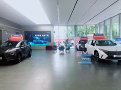 -徐州沪彭荣盛上汽荣威4S店(鼓楼区轻工路店)