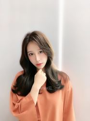 -东秀护肤造型