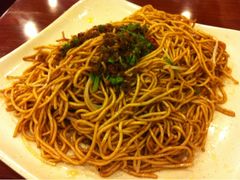 香辣牛肉炒面-皇城坝小吃(科华成都王府井购物中心店)