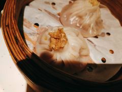 杭州蟹黄小笼包-老头儿油爆虾·知味杭州(爱琴海购物中心)