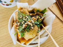 炸宽粉+臭豆腐-小溅沾串