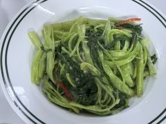 -明本湛江鸡•海鲜小厨(陈家祠店)