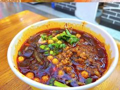 -八一路好吃街(雨田商务大厦店)