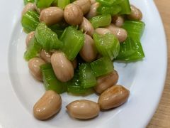 -新华贸购物中心(新华西道店)