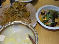 -关东小磨东北菜(上海长风大悦城店)