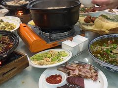 -土砂锅生态山庄·非遗砂锅雅鱼