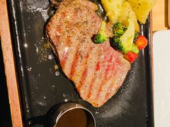 -必胜客(WOW中心城店)