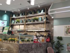 -丽莎沙拉轻食餐厅(国贸店)