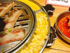 -青瓦炭韩潮烤肉(花园道店)
