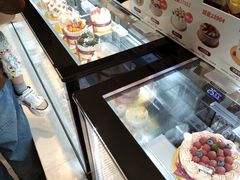 -花花卷卷·鲜食蛋糕(静安久光百货店)