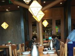 大堂-云海肴·汽锅鸡·云南菜(天山百盛优客店)