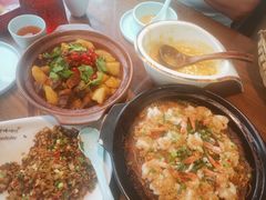 -有红鸡毛店·川菜(建设路店)