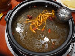 -菌之家·专业纯野生菌火锅·特色炒菌