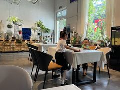 -蓝山四季西餐植物店