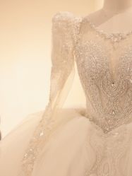 -派丽莫Pellimo原创设计婚纱品牌