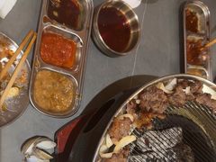 -围炉肉舍•炭烤活鳗•丹东海鲜烤肉(步行街店)