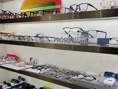 -视野联行眼镜蔡司·依视路官方授权店(顺城店)