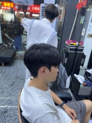 -藤野造型专业烫染接发