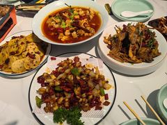 -嗨辣小聚·盘锦河蟹·海鲜烧烤龙虾(盘锦十年好店)