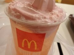 -麦当劳(龙洞店)