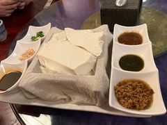 -95号酱骨·一块豆腐(展春园西路店)
