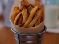 -ROAST coffee & eatery