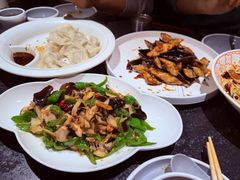 -五谷丰登农家院·地道胶东菜·海鲜烧烤(威海店)