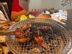 -草家酱蟹炭火烤肉店(珲春南路一店)