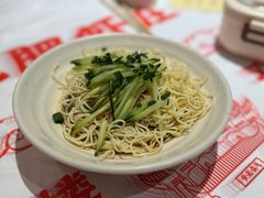 -肥肥虾庄·金牌油焖大虾(汉街SKP店)