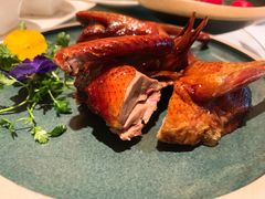 脆皮乳鸽-广州富力丽思卡尔顿酒店·丽轩·粤菜