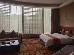 -张家港金凤凰度假村温泉