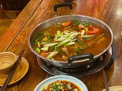 -亮欢寨酸汤鱼(沙冲路店)