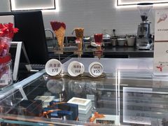-VENCHI 闻绮(上海佛罗伦萨小镇店)