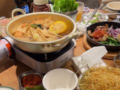 -WOW LUCKY创意韩料(龙阳广场店)