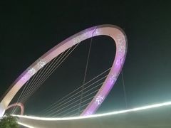 -南京眼步行桥