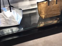 -MCM(比斯特上海购物村店)