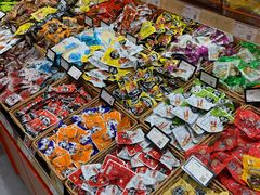 -来伊份(曹安公路三店)