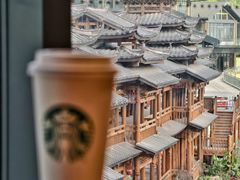 -星巴克(南宁民歌湖店)