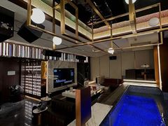 -密苏里·吖咪KTV火吧