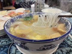 -桥香园云南过桥米线(金马碧鸡店)