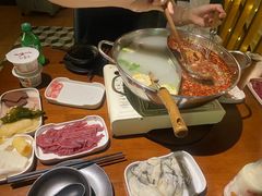 -天成·潮州牛肉脆肉鱼生蚝自助火锅