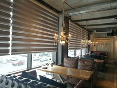 靠窗位-LYFATTI 莱芙缇(赣水路店)