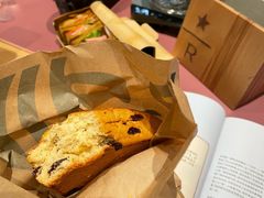 蜂蜜缇子司康-星巴克臻选(北京前门大街店)