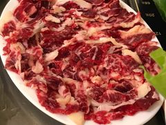 手切肥牛-胡须佬鸡煲四季火锅店(石厦西村直营店)
