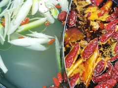 -灌县老妈砂锅串串香(万科红生活广场店)