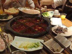 -舒家大院重庆老火锅(纪念塔店)