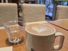 -DOUBLE HAPPINESS 双喜面包咖啡