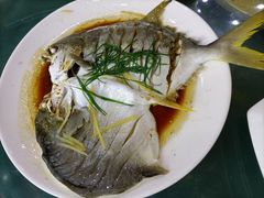 -覃记海鲜美食餐厅