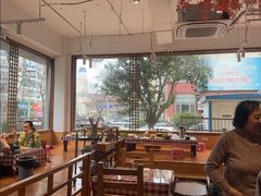 -益百岁牛尾汤主题餐厅(辛庄街店)