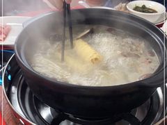-花苑美食横琴生蚝火锅(拱北粤华路店)